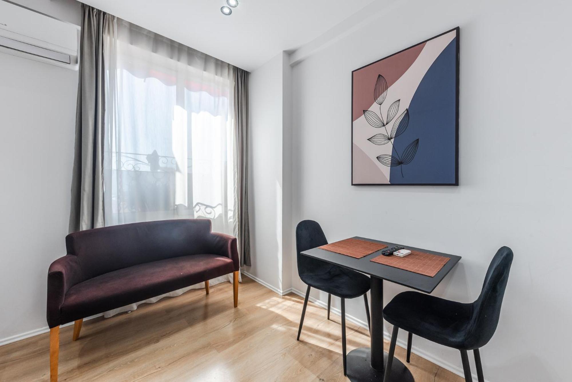 Apartment Atelier By Tirana